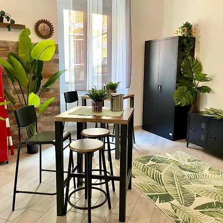 La Monstera Guest house *